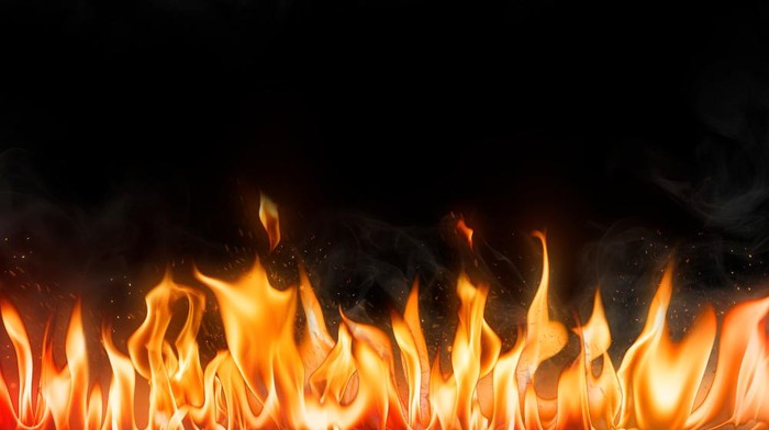 Kebakaran Hebat di Pusat Perbelanjaan Iran Tewaskan Delapan Orang