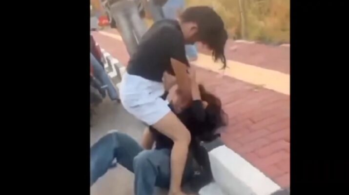 Viral Dua Siswi SMP Duel di Pangkalpinang, Kepala Salah Satu Remaja Dibenturkan ke Trotoar